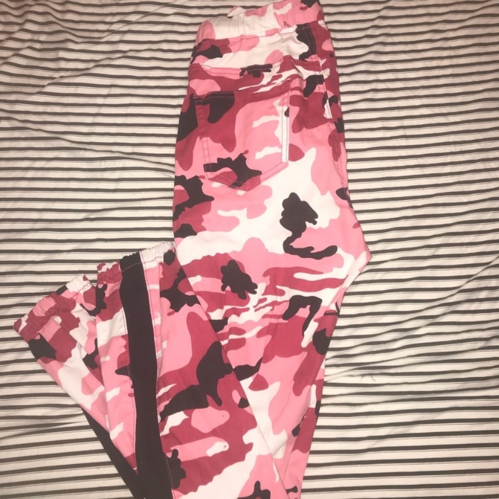 Pants - Picture 2 of 3